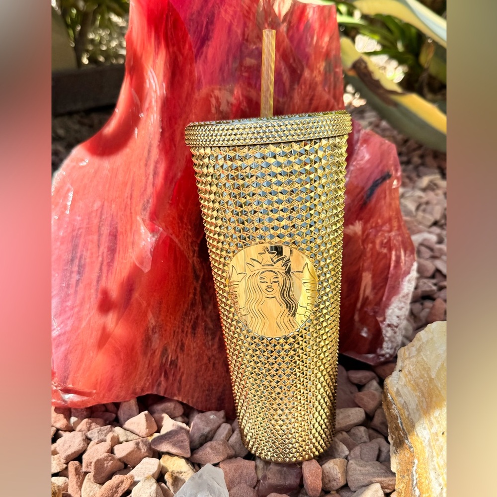 ✨ Starbucks Gold Studded Tumbler 24oz Cold Cup with Straw – Limited Edition